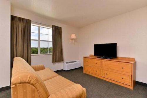 Americas Best Value Inn & Suites-Winnie